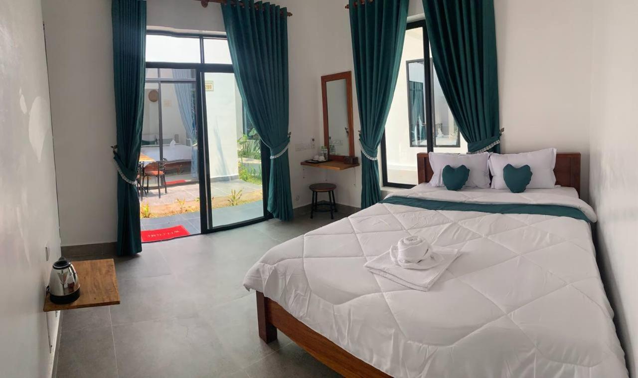 Kampot River Bungalow By Mama Hotel Exterior photo